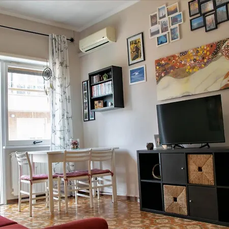 Il Gabbiano Apartment *